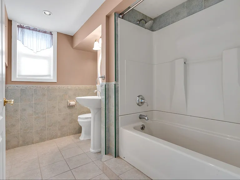 2317 South St — Photo 12
