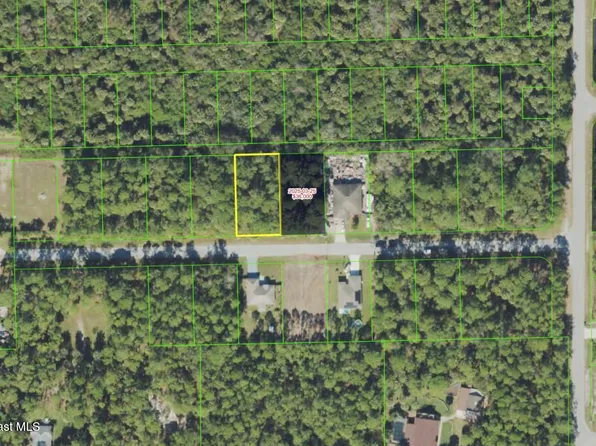 555 Ocean Spray St SW, Palm Bay, FL 32908