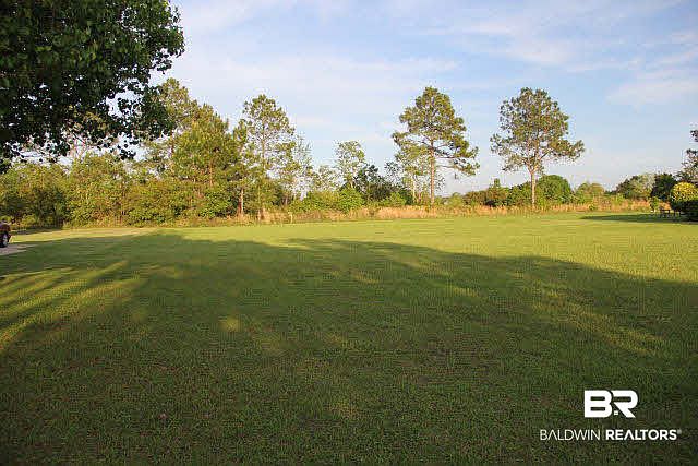 1st image of 2 Fairway Dr