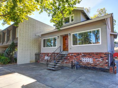 2706 X St, Sacramento, CA, 95818