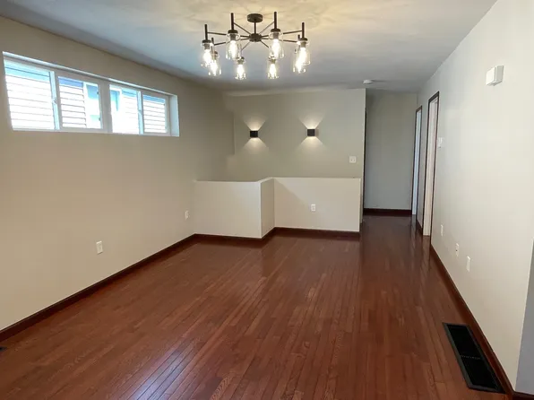 (undisclosed Address), Quincy, IL 62301
