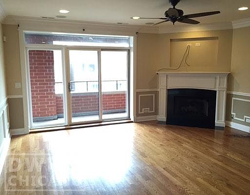 1st image of 2904 W Belmont Ave Unit 303