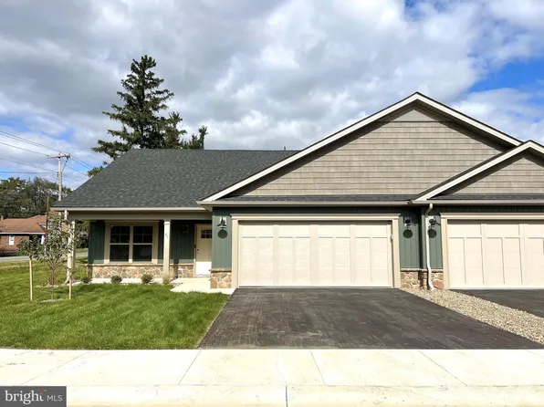 15 Grainfield Ct, Martinsburg, WV 25404