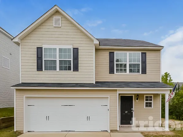 47 Hallow Oak St, Spring Lake, NC 28390