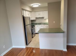 617 W Brickville Rd, Sycamore, IL 60178