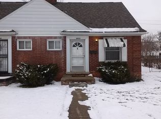 18925 Moross Rd, Grosse Pointe, MI 48224