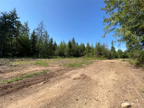 4 E Wild Grape Way, Grapeview, WA 98546