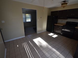 959 E Elmer Rd, Vineland, NJ 08360