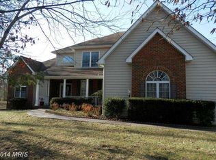 221 Holly Berry Rd, Fredericksburg, VA 22406