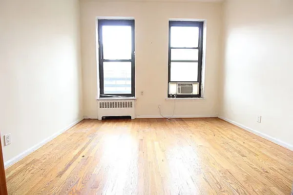 Rented by Luxor Homes & Investment Realty | media 8