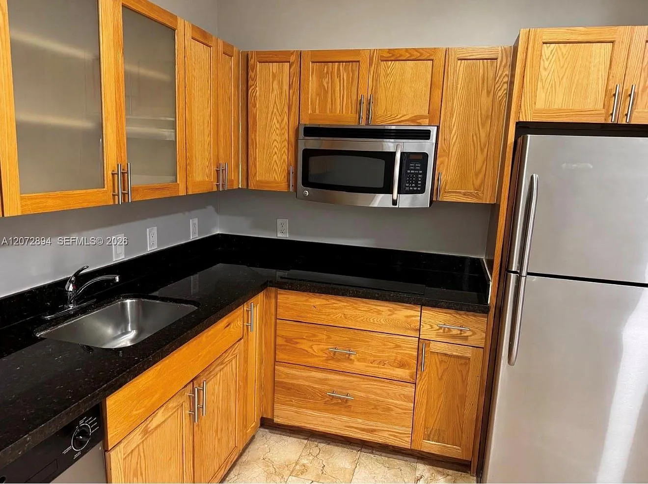 2 bed, 2.0 bath, $2,575 — Photo 4