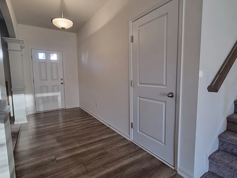 4630 Falls River Dr — Photo 12