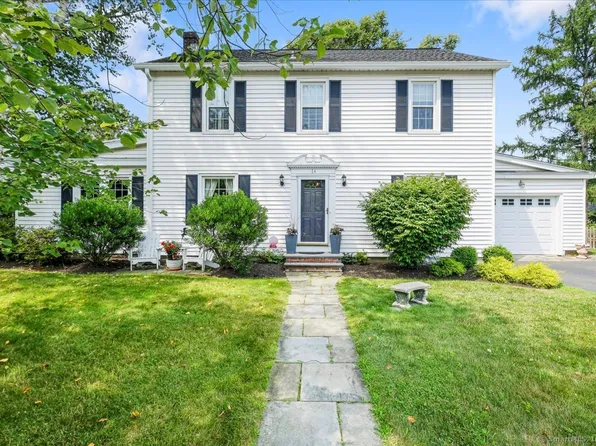 24 Juniper Ridge Drive, Danbury, CT 06811