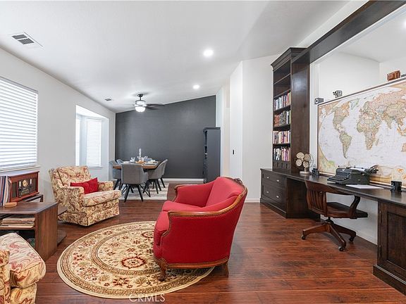 5th image of 192 Cardinal Way
