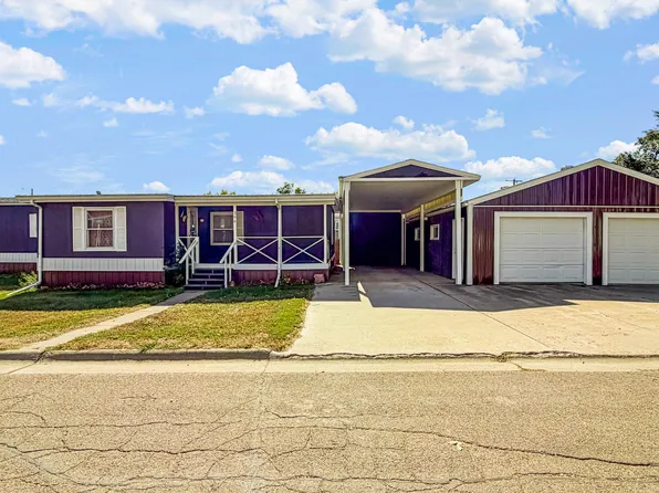 306 W 5th St, Fairview, MT 59221