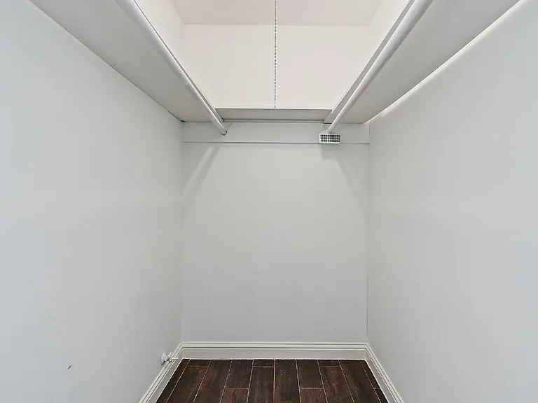 1719 Longhorn Dr — Photo 38