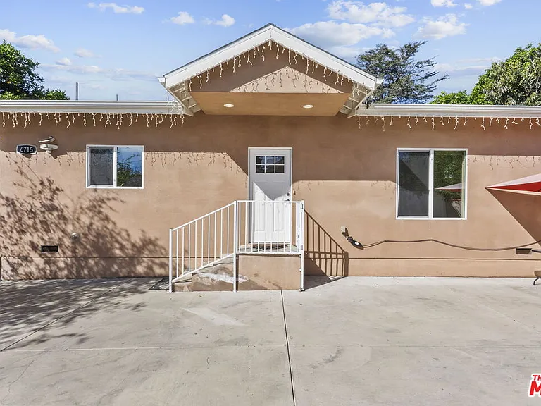 6715 Cedros Ave — Photo 19