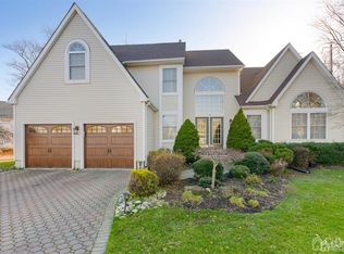 4 Jesse Ct, Monmouth Junction, NJ 08852