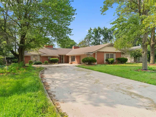 4940 Woodhurst Blvd, Fort Wayne, IN 46807