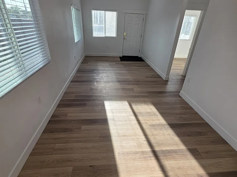 2736 Grant Ave — Photo 2