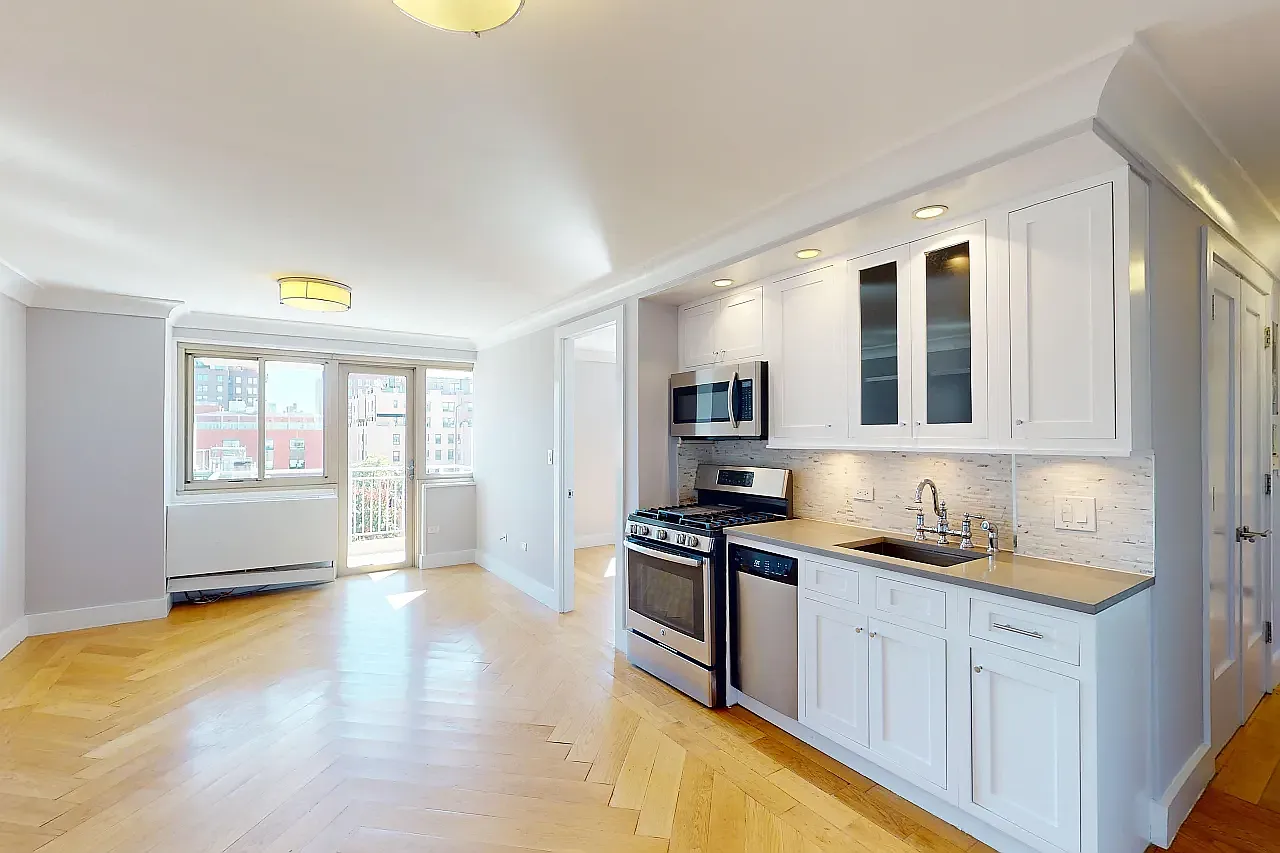 70 West 93rd Street — Photo 3