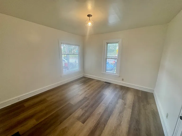 765 1/2 Market St — Photo 14