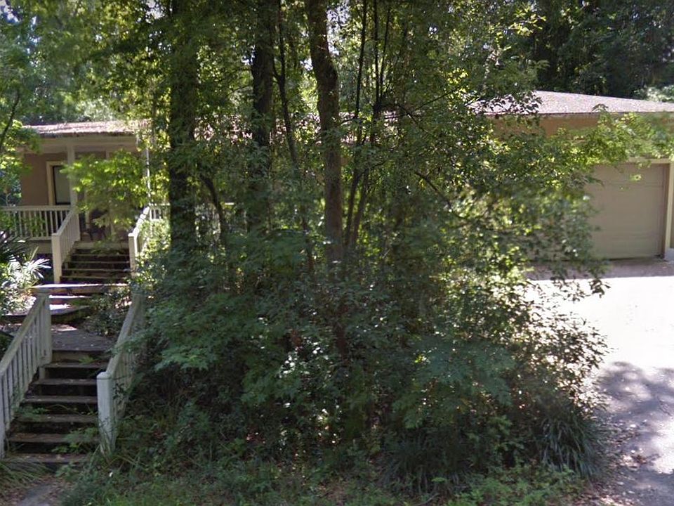 1st image of 121 NW 28th St