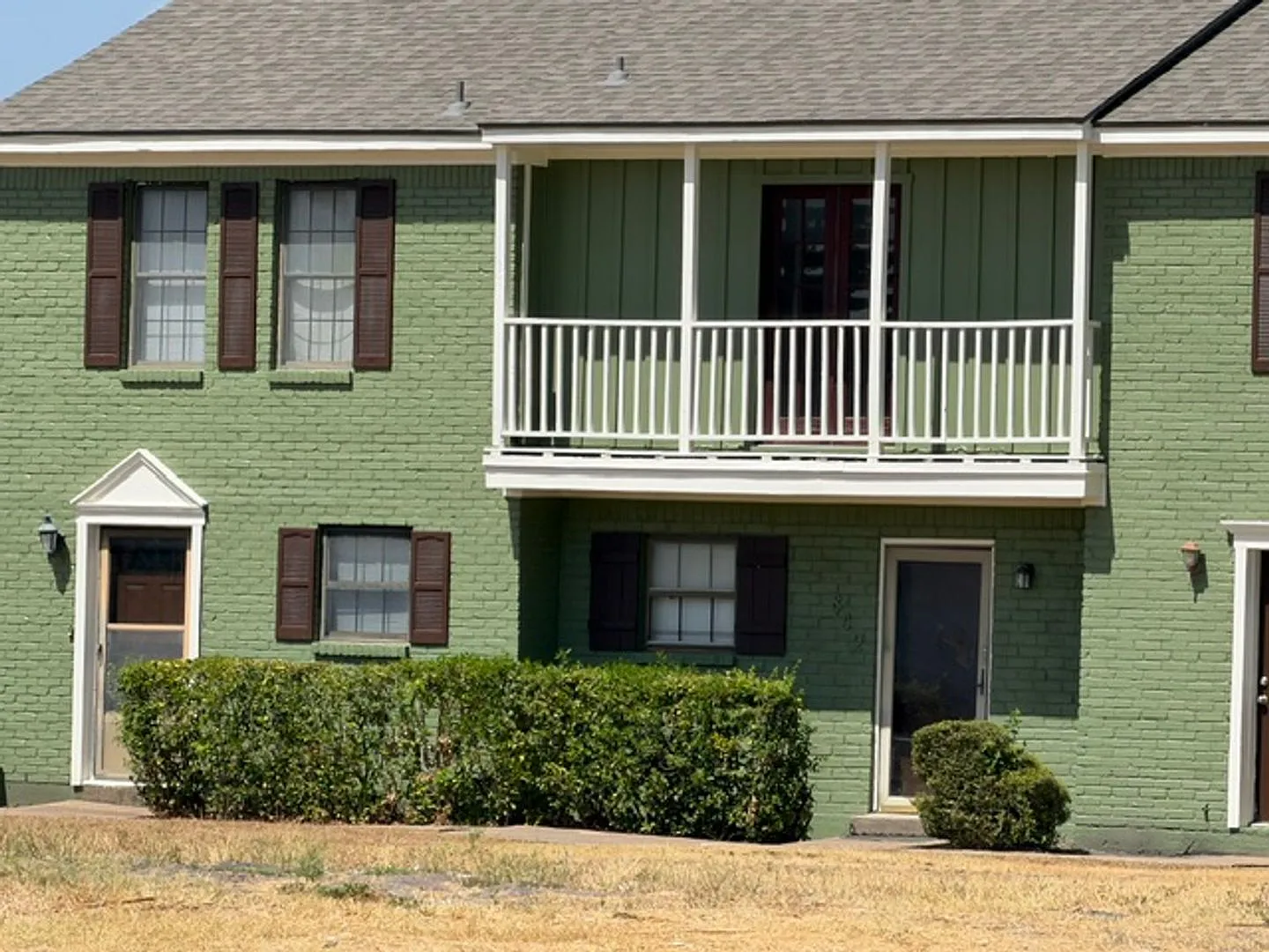 Two Story Townhome - 76710 — Photo 1