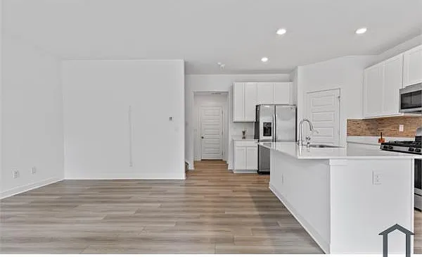 7265 Governors Row — Photo 2