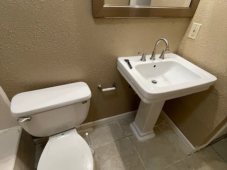 5956 S Oak Dr — Photo 4