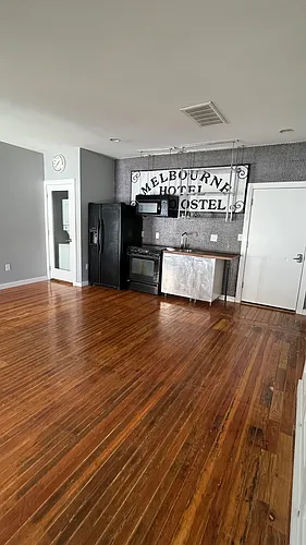 607 22nd St #207 Photo 1