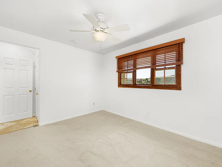 5830 Mott St — Photo 31