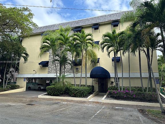 3rd image of 427 Santander Ave APT 404