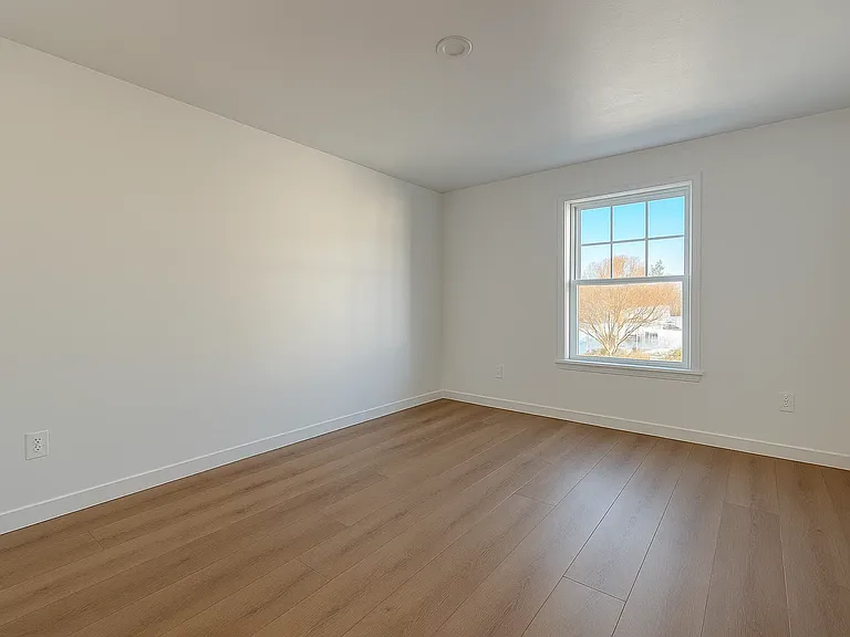 505 Main St #7 — Photo 11
