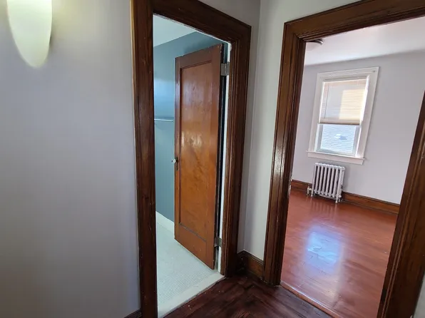 1511 40th Street image 11 of 22