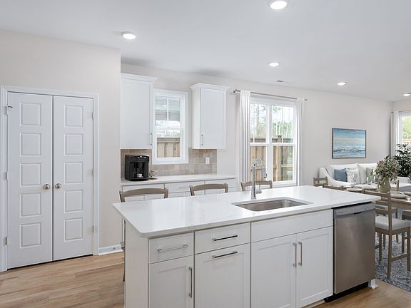 Image represents a previous build. Design selections and options may vary.