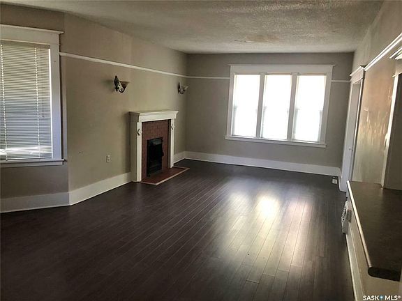 3rd image of 2314 Lorne St