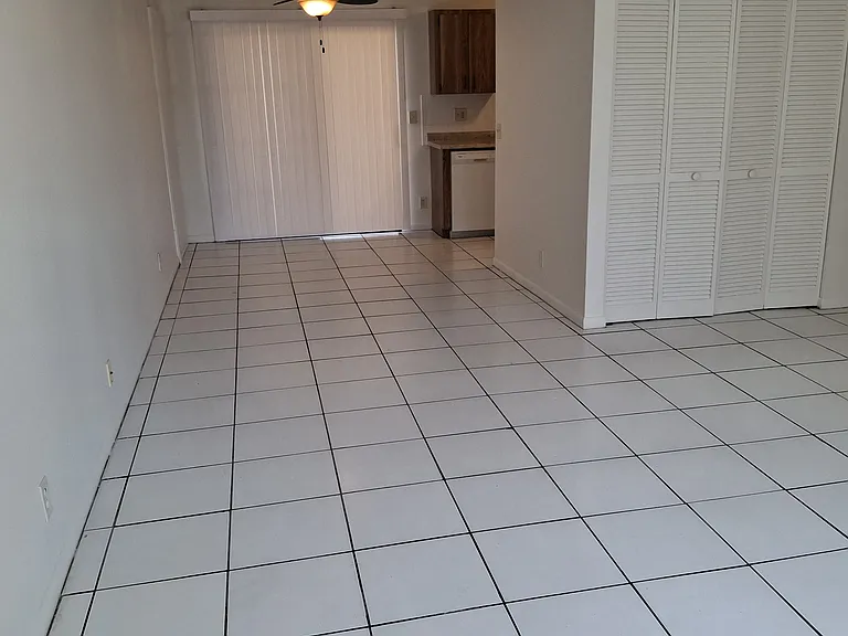 8678 Sunset Dr — Photo 9