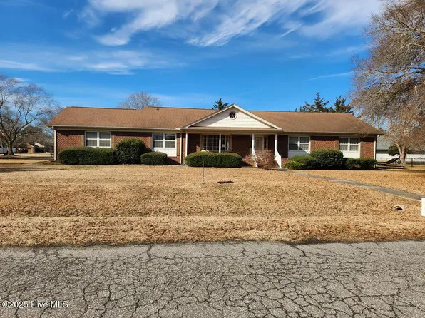 2130 Canyon Drive, Winterville, NC 28590