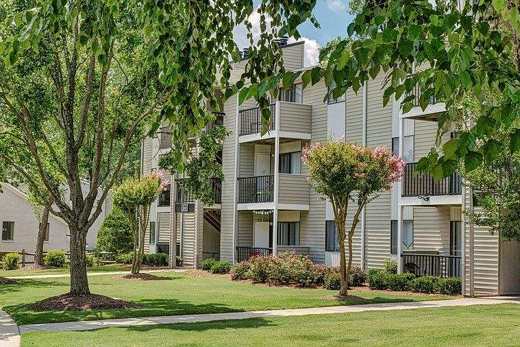 Morganton Place Apartment Homes — Photo 25