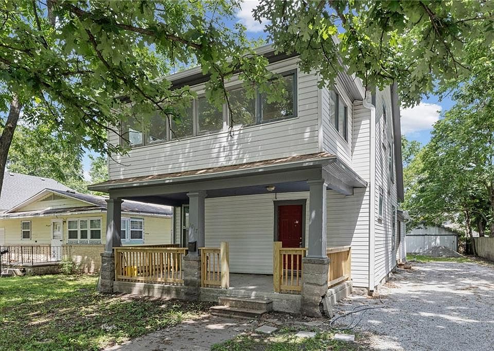 1st image of 1017 S Hickory St