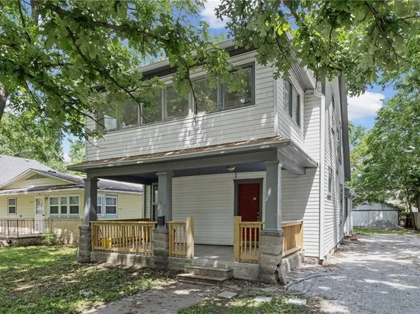 1017 S Hickory St, Ottawa, KS 66067