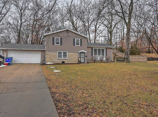 2339 S Rainwater Dr, Decatur, IL 62521