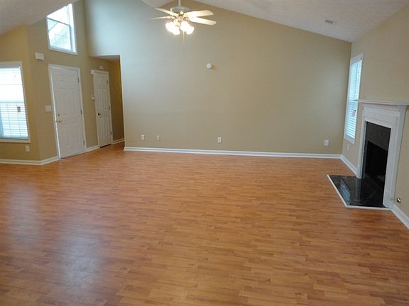 2nd image of 765 Chatham Park Dr