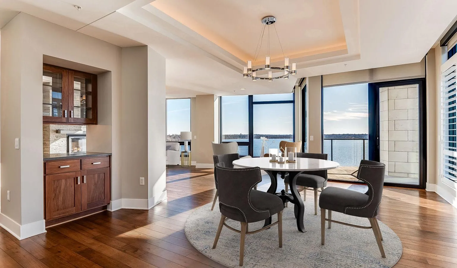 The Lakes Residences — Photo 1
