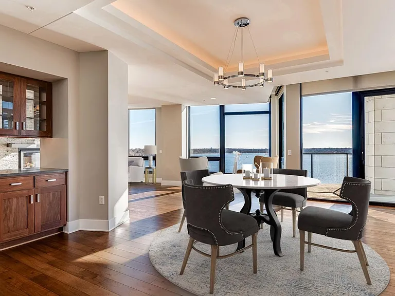 The Lakes Residences — Photo 12