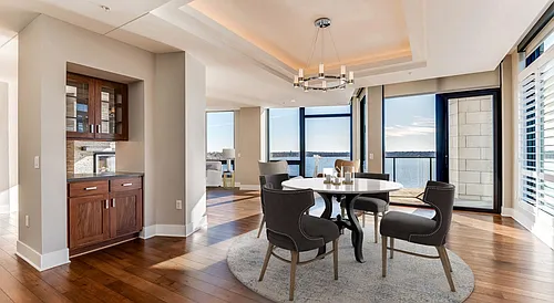 The Lakes Residences Photo 1