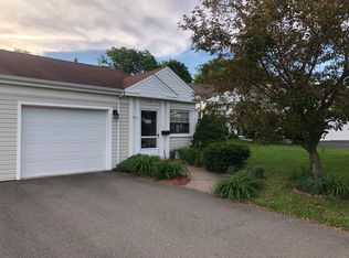 19 Villa Cir, Endicott, NY 13760