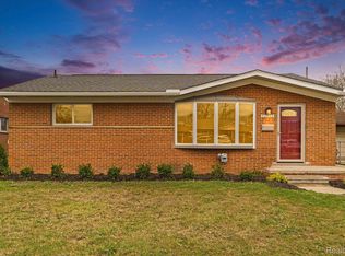 32639 Anita Dr, Westland, MI 48185
