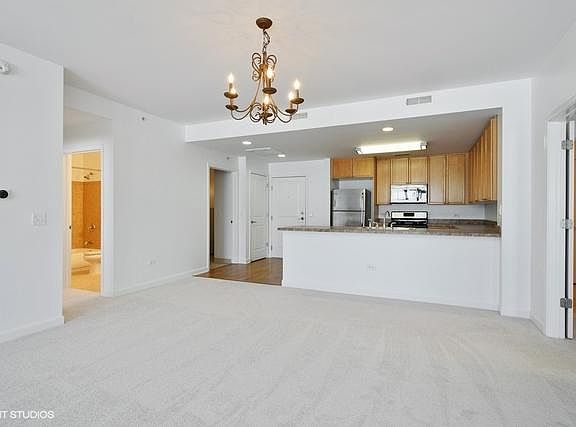 5th image of 300 Anthony Ave Unit 405